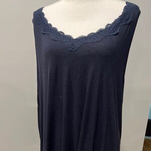 Top Tank - VNeck